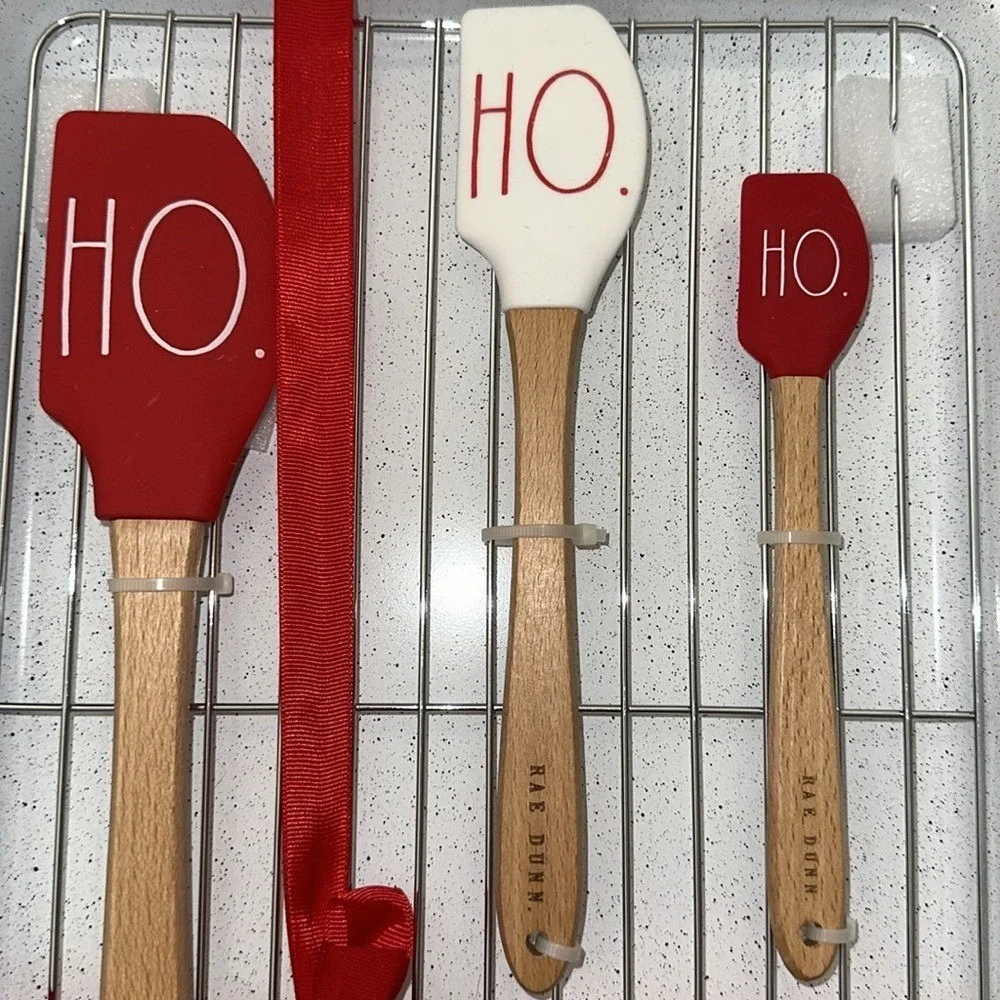 Rae Dunn Christmas 5 Piece Baking Set Ho Ho Ho Spatulas Cookie Sheet Rack